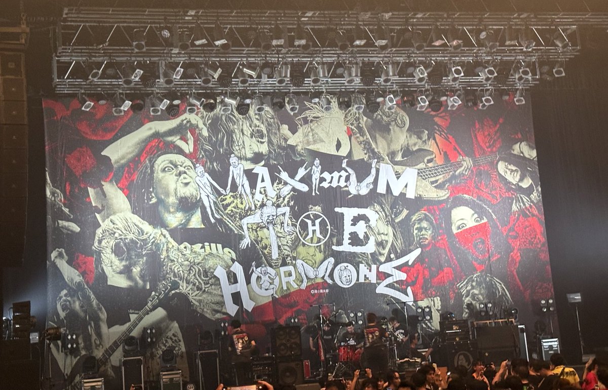 10PDPD's tweet image. 太VS太
ひっさしぶりの箱で観るホルモン最高