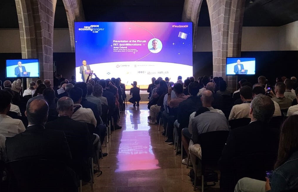 IEEC_space's tweet photo. 🚀 Avui ha tingut lloc el llançament i presentació oficial del Phi-LabNET Spain@Barcelona durant el New Space Economy Congress 2024 (#NewSpace24) que se celebra avui i demà a la capital catalana.

🤝 El Phi-LabNET Spain a Barcelona serà coordinat per l’#IEEC, juntament amb un consorci d’entitats multidisciplinàries. Aquesta nova infraestructura es dedicarà a impulsar la #innovació #espacial i fomentarà la col·laboració entre acadèmia, indústria i inversors per consolidar el lideratge espacial del país.

🌐 Formarà part de la xarxa Phi-LabNET i representa un pilar fonamental dins del programa #ScaleUp de l’@esa i l’@ESA_CommGateway.

El programa comptarà amb un important cofinançament per part de l’@aee_gob  i de les entitats del consorci guanyador, l’aportació principal de les quals procedeix del @govern de Catalunya en el marc de l’#EstratègiaNewSpace de #Catalunya.

🗣️ “És un honor per a l’IEEC crear el Phi-LabNET Spain a Barcelona, un centre d'èxit en la promoció de recerca disruptiva per a projectes d'innovació. Per a això comptem amb un gran equip i un consorci extraordinari.” -  JosepColomé, director de l’Àrea de Promoció del Sector Espacial de Catalunya (#APEC) a l’IEEC.

Trobareu més informació a https://t.co/tjMcGjumH9

@CienciaGob @tic