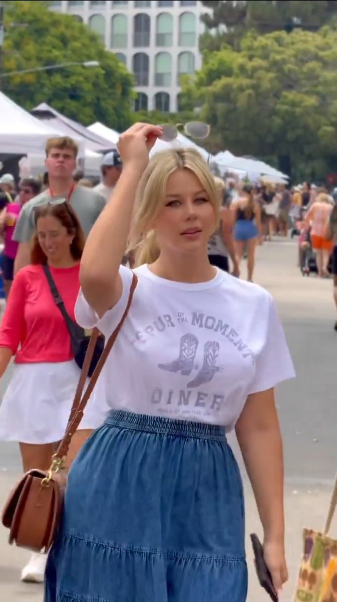 💥„Gottes Stärke zeigt sich am deutlichsten, wenn die Menschen, mit denen er arbeitet, schwach sind.“ 😘🌹🌹🌹🌹