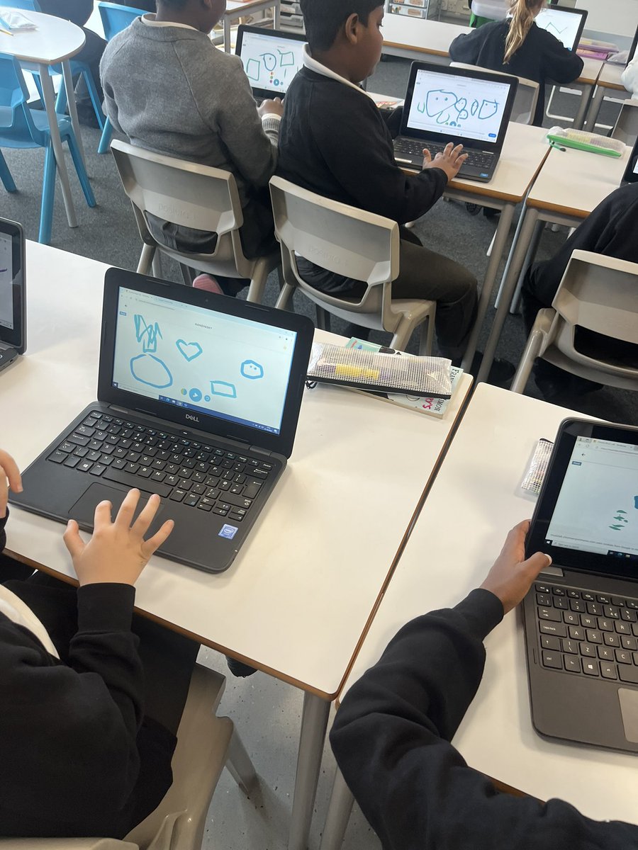 R2Civitas's tweet photo. Y4 have discovered #chromemusiclab  exploring @artistkandinsky experiment comparing music to painting! It’s been a fun afternoon combining music, science, computing and art! 🎶🎨💻 https://t.co/JoLEVb3yyL