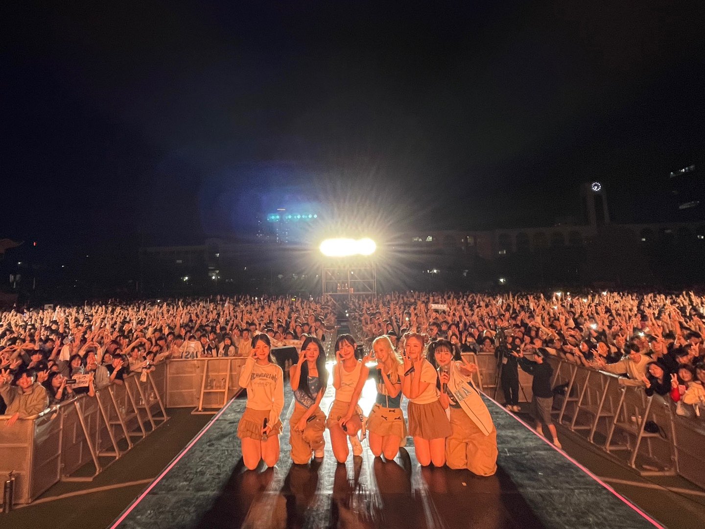 GYzmruPbQAANMkK?format=jpg&name=large