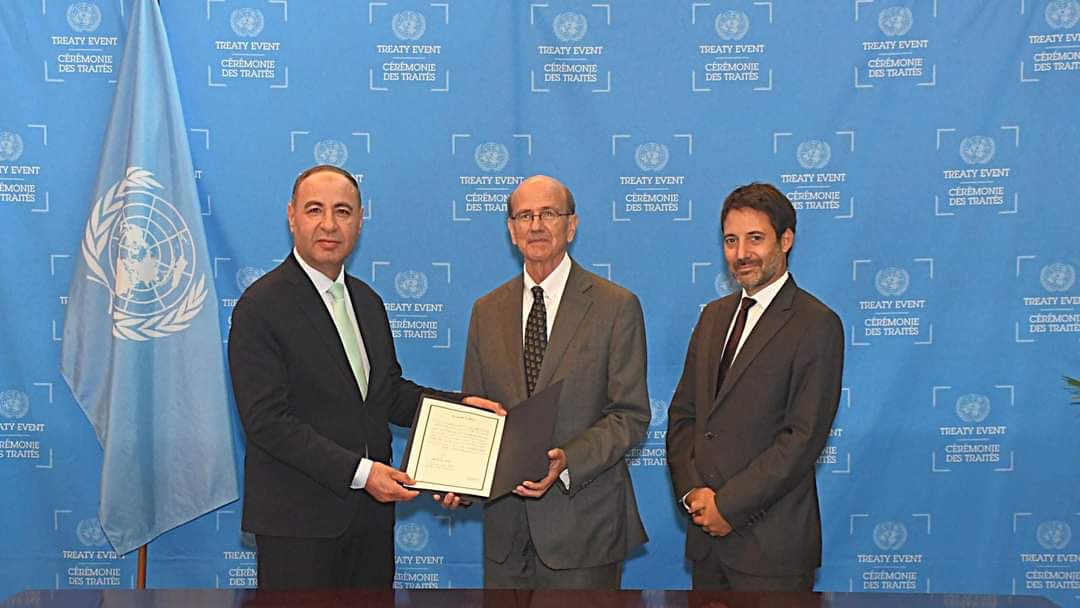 LARMO لارمو tweet media