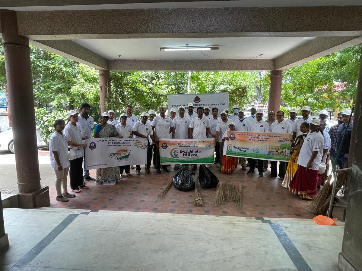 gstchennaiouter's tweet photo. As a part of  #SHS2024 today i.e 01/10/2024 Cleanliness drive was conducted by the Divisions of Chennai Outer Commissionerate (Gummidipondi, Ponneri &amp; Poonamallee Division) #SwachhataHiSeva2024campaign #SwachhataHiSeva2024 #SanskaarSwachhata #SwabhavSwachhata https://t.co/WaizWZFkNT