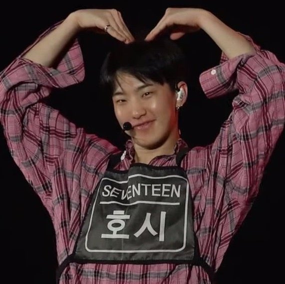푸툐판쵸산쵸 노래가 호랑이 뒤에 깔리는 소리였다는 사실을 방금 깨닫고 소름돋아서 아무것도 할 수가 없다
이..이.. 계획적인 호랑이쟈식!!