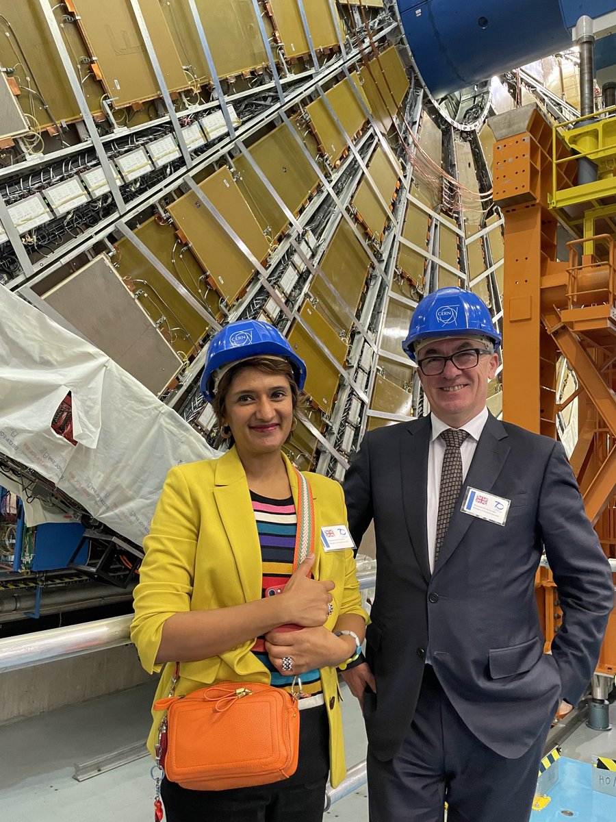 ProfMarkThomson's tweet image. Visiting the ATLAS detector at @CERN with my good colleague Shabana Haque. We have the great honour of representing the UK on CERN Council. Today we are celebrating CERN’s 70th anniversary. A fantastic day at this outstanding organisation!