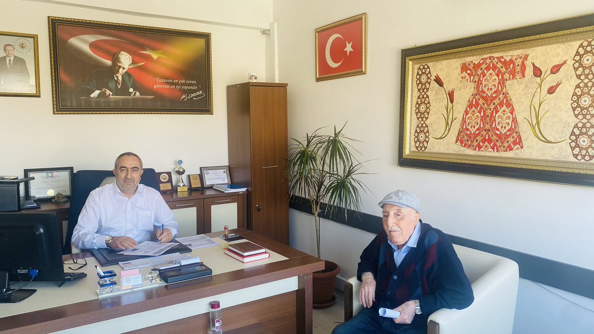 Sarıgöl İlçe Nüfus Müdürlüğü (@sar_nufus) on Twitter photo Bunca iş yoğunluğu arasında Mustafa amcamızı bekletmeden işlemlerini bitirerek hayır dualarını aldık.
#HayatınızınHerAnında
<a href="/TCNufus/">Nüfus ve Vatandaşlık İşleri Genel Müdürlüğü</a>
<a href="/ManisaValiligi/">Manisa Valiliği</a>
<a href="/ManisaNufus/">Manisa İl Nüfus ve Vatandaşlık Müdürlüğü</a>
<a href="/ilvan_krdag/">İlvan Kırdağ</a> Bunca iş yoğunluğu arasında Mustafa amcamızı bekletmeden işlemlerini bitirerek hayır dualarını aldık.
#HayatınızınHerAnında
<a href="/TCNufus/">Nüfus ve Vatandaşlık İşleri Genel Müdürlüğü</a>
<a href="/ManisaValiligi/">Manisa Valiliği</a>
<a href="/ManisaNufus/">Manisa İl Nüfus ve Vatandaşlık Müdürlüğü</a>
<a href="/ilvan_krdag/">İlvan Kırdağ</a>