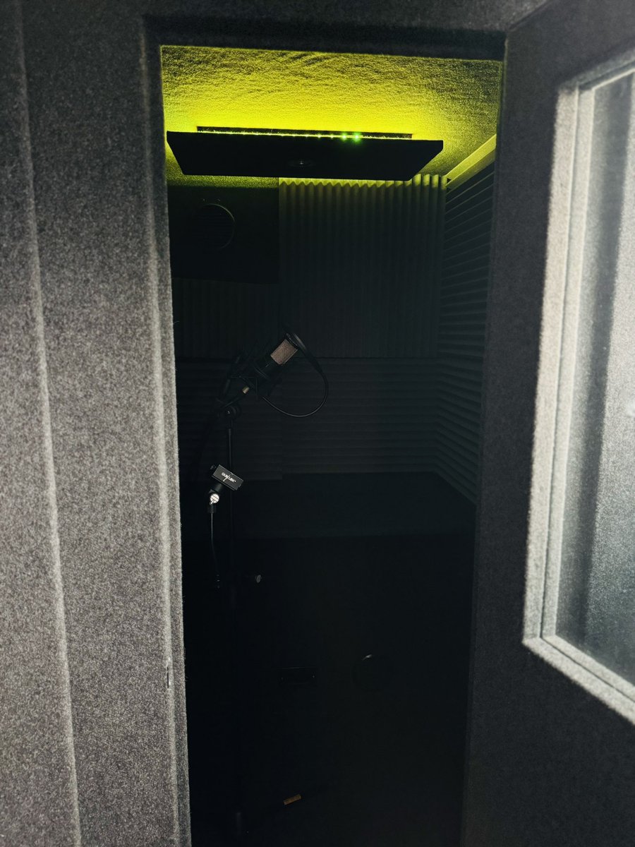 Great to spend some time at Bennerley Fields School yesterday, followed by a visit to <a href="/Esteem_Valley/">Esteem Valley Academy</a> in the afternoon.
Their new music/media room is now up and running, and as glamorously modelled by Mr. Greaves (music teacher), pupils are loving the new vocal recording booth!