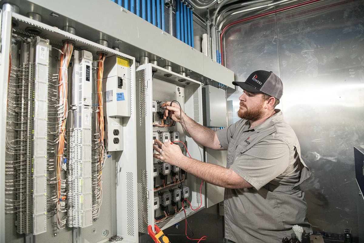 PowersbuildHVAC's tweet image. Tired of unexpected #HVAC issues? With Powers Intelligent Control, we monitor your system using real-time data to detect problems before they occur. Our team handles all hardware and software, so you can focus on your business. More: sales@powers-hvac.com 
 #ProactiveMaintenance