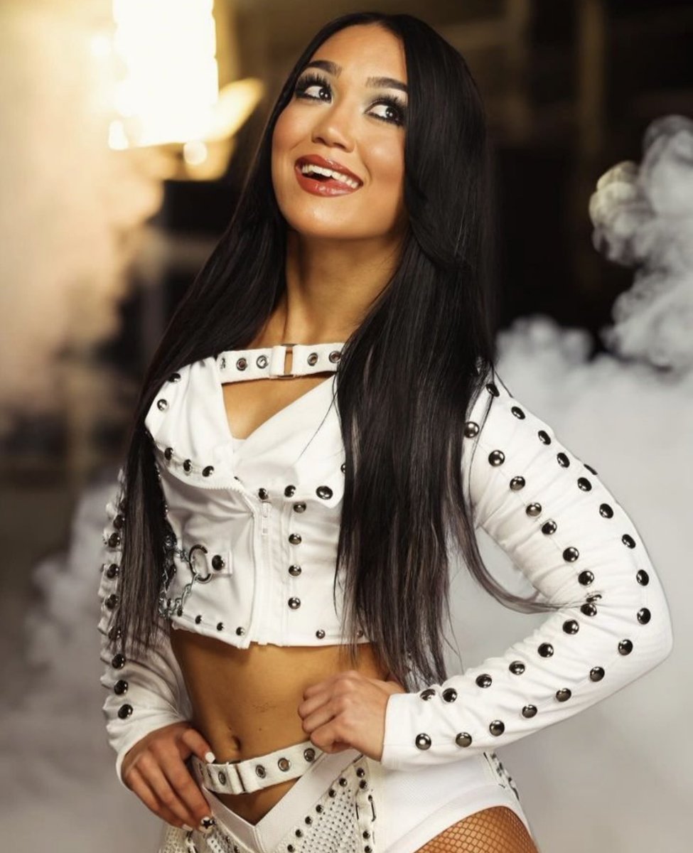_xMatty's tweet photo. It’s The Prodigy Roxanne Perez’s day, it’s officially #TuesdayNightRox !!
The Prodigy vs The Beautiful Madness tonight, I can’t wait for this one! 🔥🔥
#ROXY2x @roxanne_wwe https://t.co/pzWWO00hd1