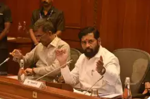 ET_Infra's tweet image. Maha Cabinet clears over Rs 12,200 cr Thane circular metro rail project etinfra.com/s/6nhxxcb via @ET_Infra 

@mieknathshinde #Maharashtra #RaingMetroRailProject #RailProject