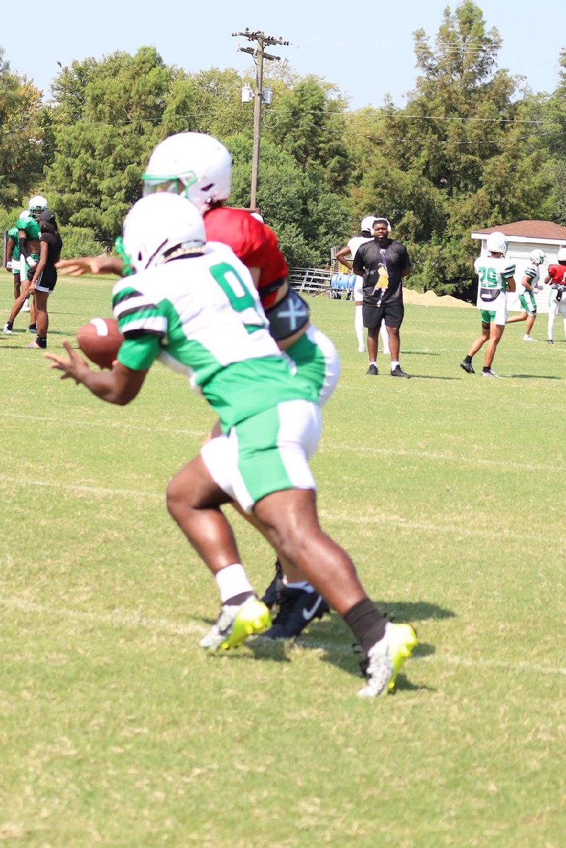 Weevil Boyz‼️ Freshman season <a href="/GOTDAYUMMM1/">🐗🇺🇸JRod The Real Rabid Hog🇺🇸🐗</a> <a href="/ArkansasOnline/">AR Democrat-Gazette</a> <a href="/BestOfARSports/">Best Of Arkansas Sports</a> <a href="/On3sports/">On3</a> <a href="/EarlGill10/">Earl Gill</a> <a href="/SportsStarsTV/">Sports Stars of Tomorrow</a> <a href="/WeevilFootball/">UAM Football</a> <a href="/k_sutherlandAR/">Kyle Sutherland</a> <a href="/coach_tmorgan/">Trent Morgan</a> <a href="/jaredwillis77/">Coach Willis</a> <a href="/toddrake00/">William Todd Drake</a>