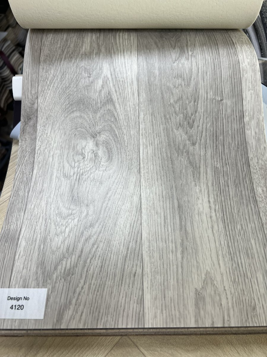 Is_Right's tweet image. 4117 or 4120?