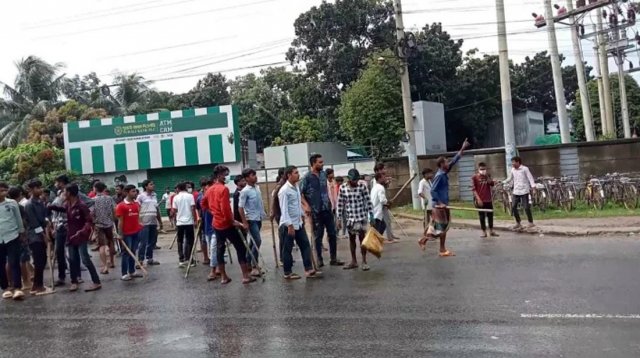 গাজীপুরে ঝুট ব্যবসা নিয়ে বিএনপির দুই গ্রুপে সংঘর্ষ, আহত ৫