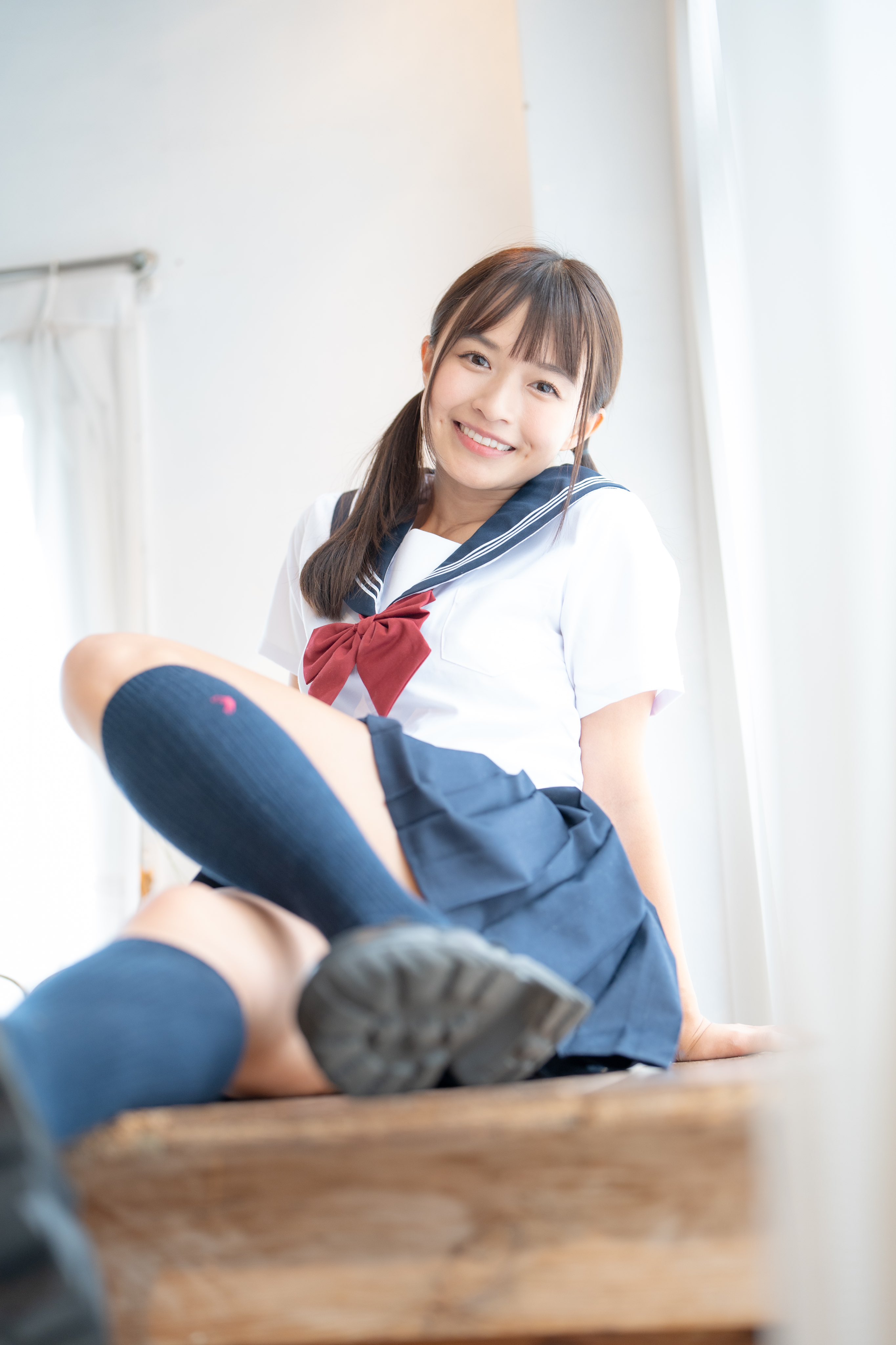 百川晴香　制服 