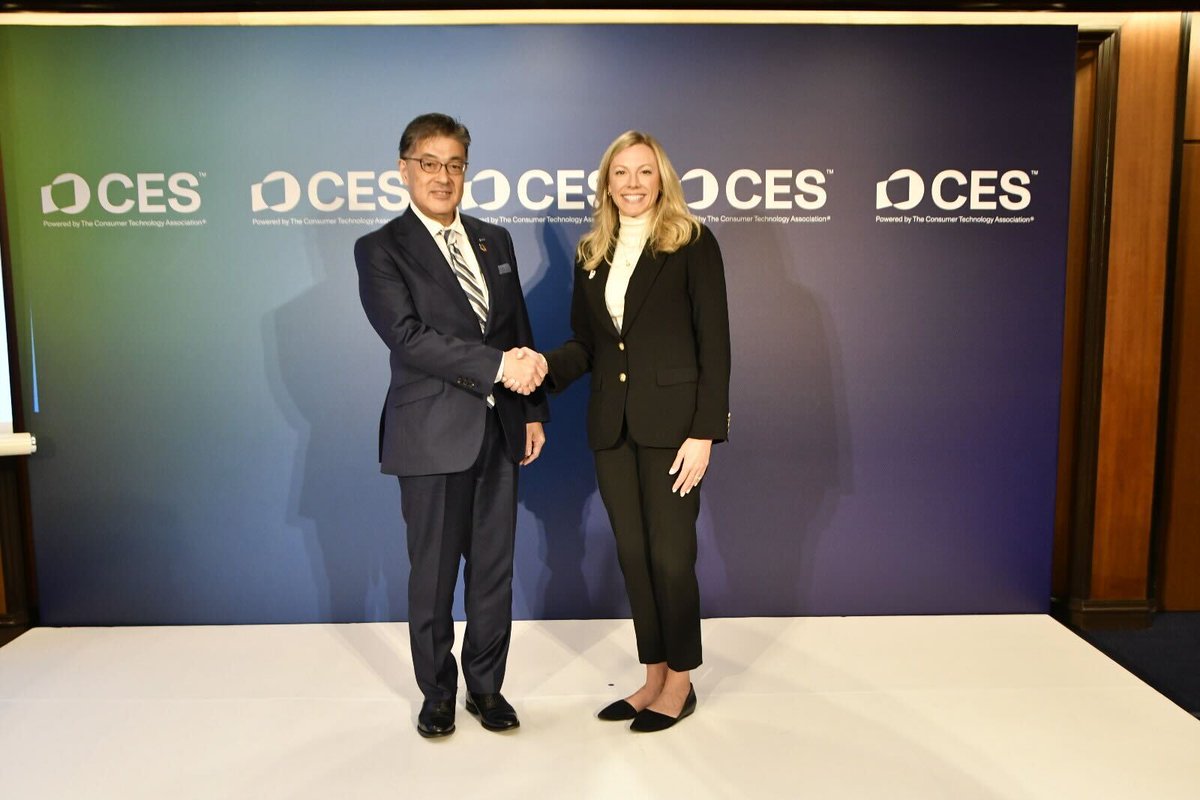 kmfabrizio's tweet image. We're so excited to announce Mr. Yuki Kusumi, Group CEO of @Panasonic, as keynote speaker at #CES2025! Mr. Kusumi and I shared the news and discussed what to expect at CES 2025 at our launch event in Tokyo today. #DiveIn and learn more! ces.tech/press-releases…