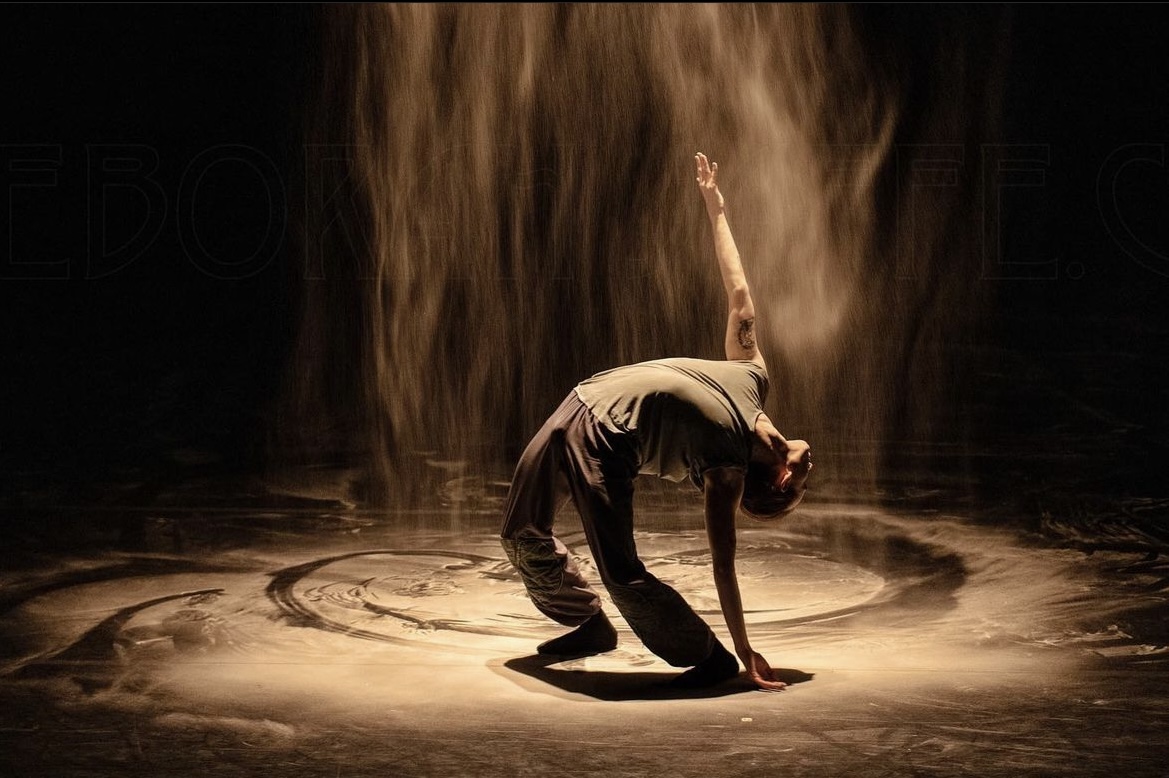 We're excited to welcome #AlexThirkle from Sunderland back to the stage this Autumn with #PlayPauseRepeat! After training at <a href="/RambertSchool/">Rambert School</a> &amp; working with leading companies like @MaliphantWorks &amp; <a href="/TavazivaDance/">Tavaziva Dance</a>, Alex brings a wealth of experience to Fertile Ground’s new season.