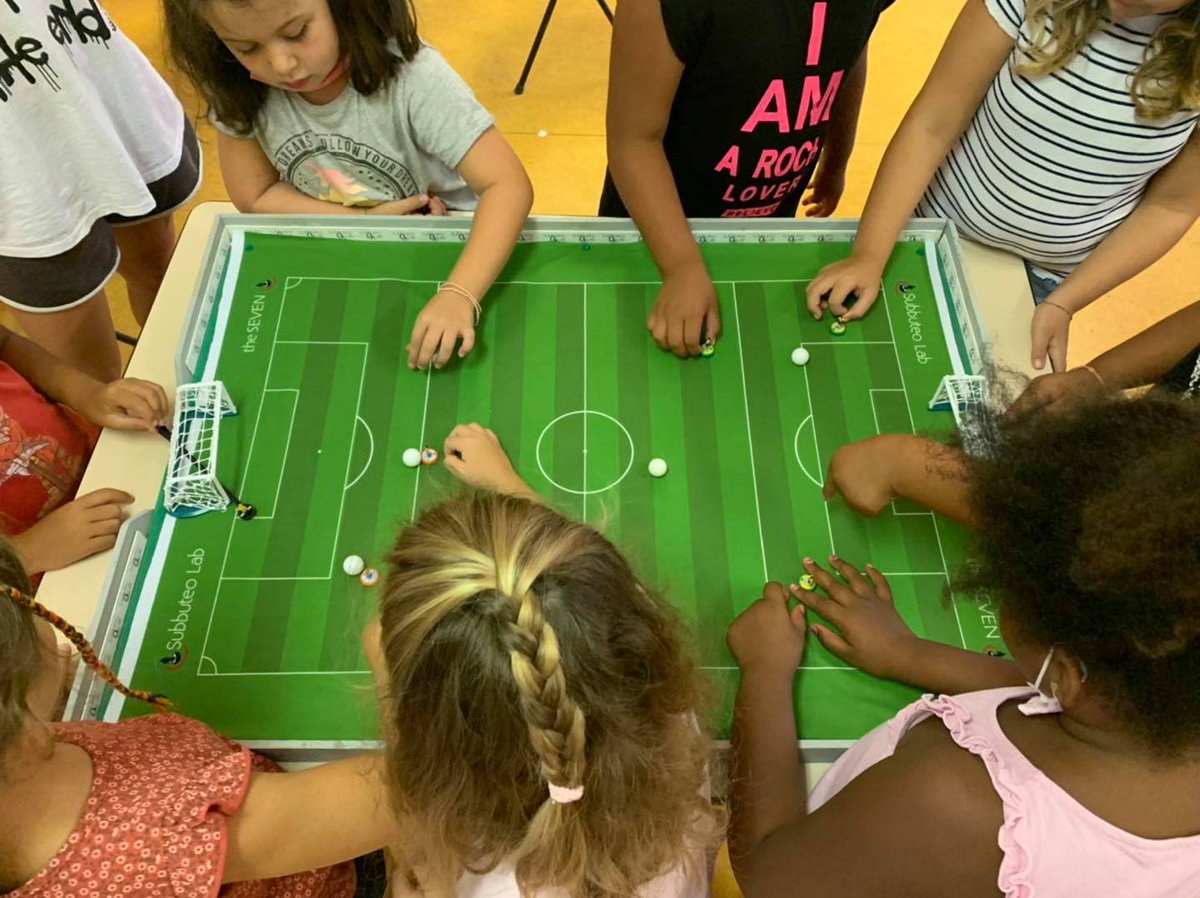 lucarallo's tweet photo. #SubbuteoLab: un ponte tra passato e futuro

Chi di voi ricorda il #Subbuteo? Qualche giorno fa, in ufficio da un cliente, ho visto una di quelle vecchie scatole anni '70, favolosa. Se ti piace questo celebre gioco, leggi il mio post su @_theStorySquare https://t.co/c0HlLTAhiI https://t.co/nA3bLvByyk