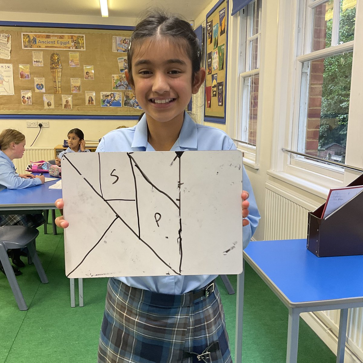 🧩 Today’s Engineering lesson was all about resilience! Miss Bolton challenged us with Tangrams, the ancient Chinese puzzle. Only given the shapes, no other directions—it was tricky but rewarding! Well done to the first three!💪 #STEM #Engineering #LearningThroughChallenges