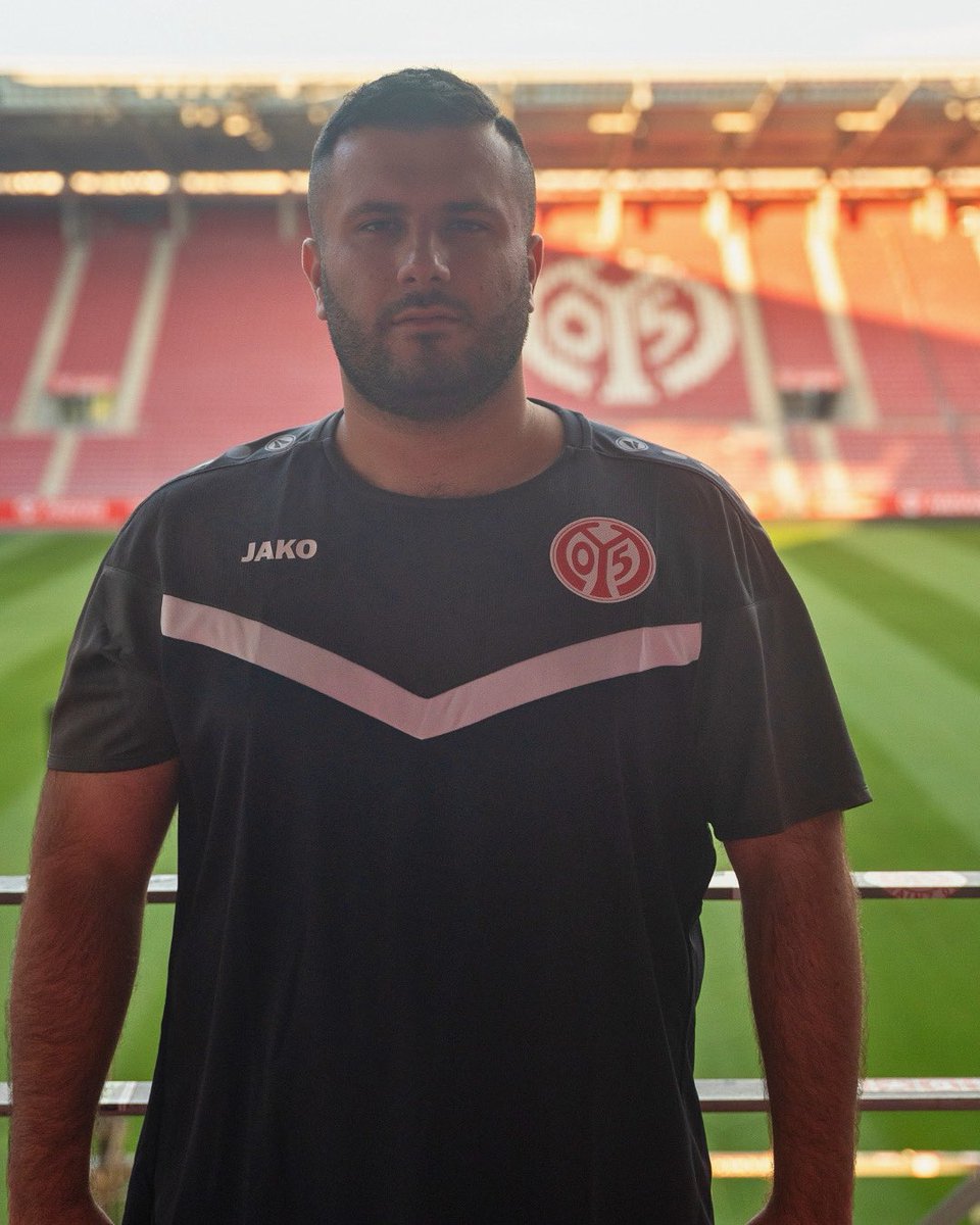 Mainz 05 eSPORTS (@mainz05esports) on Twitter photo .<a href="/Coach_Osmo/">Coach_Osmo</a> bleibt 05ER‼️
Osmo wird weiterhin unser eCAMPUS Coach sein. Zusätzlich übernimmt er die Leitung des 05ER Pro Club Teams 🙌✔️
#mainz05esports #Mainz05 .<a href="/Coach_Osmo/">Coach_Osmo</a> bleibt 05ER‼️
Osmo wird weiterhin unser eCAMPUS Coach sein. Zusätzlich übernimmt er die Leitung des 05ER Pro Club Teams 🙌✔️
#mainz05esports #Mainz05