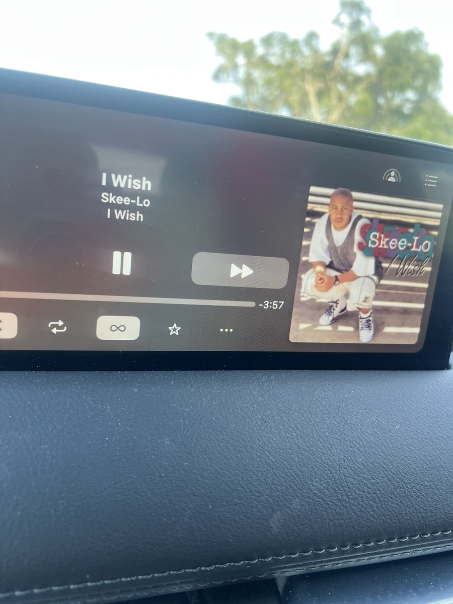 1995 vibes this morning ✌🏾 Happy October 1st 🎃