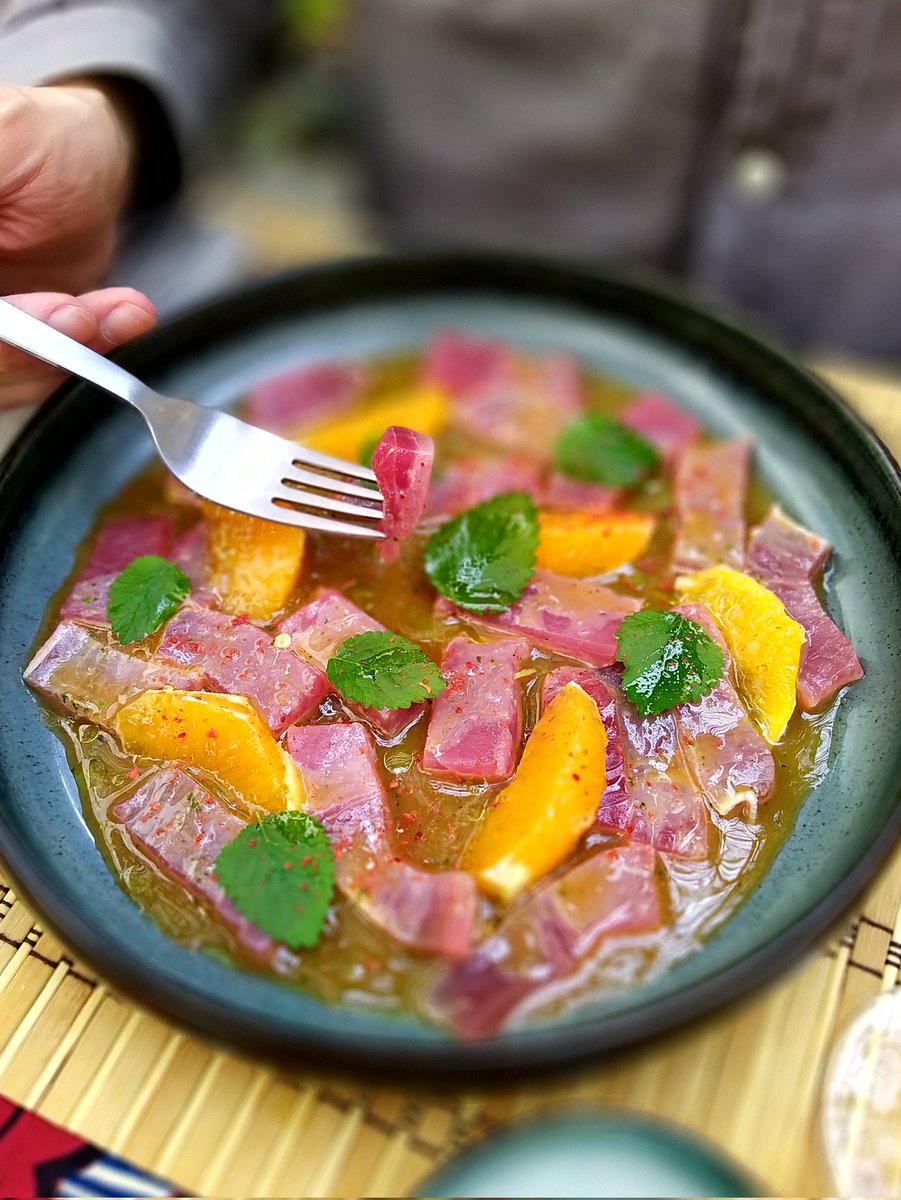 #tiradito de thon
Leche de tigre du jardin
Orange douce et Shiso

Avec <a href="/dascritch/">Xavier Mouton-Dubosc @dascritch@mast.eu.org</a>