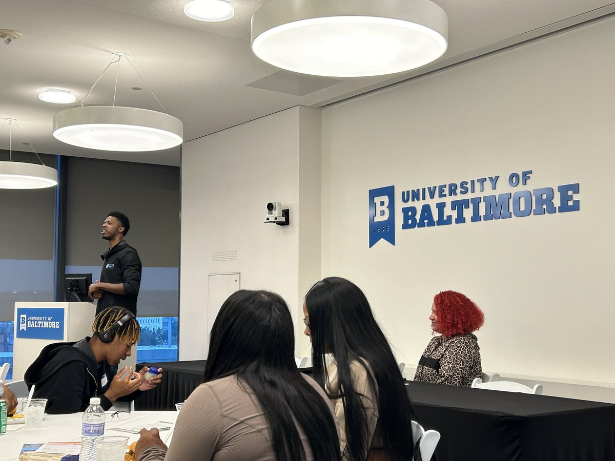 Choice_Program's tweet photo. Rysing Youth leaders Marcus and Alysha lead the art and poetry showcase at the CFCC Symposium at @ubaltlaw.  What a great way to kickoff #YJAM @ubalt_ccjr @UBaltLawCFCC https://t.co/VWMvrDxX0o