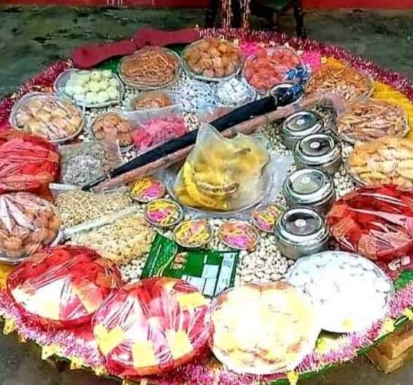 #कोजगरा
मिथिलाक सुप्रसिद्ध पावैंन कोजागरा पुजा के सब मिथिलावासी सब के बहुत बहुत बधाई आ ढ़ेरों मंगलकामना💐💐
 मान्यता अछि कोजागरा रैत पहिल लक्ष्मी पुजा होएत छैन्ह।दिवाली स पहिने कोजागरा रैत  पहिल लक्षमी पुजा होएत अछि।
#SaveMithilaCulture