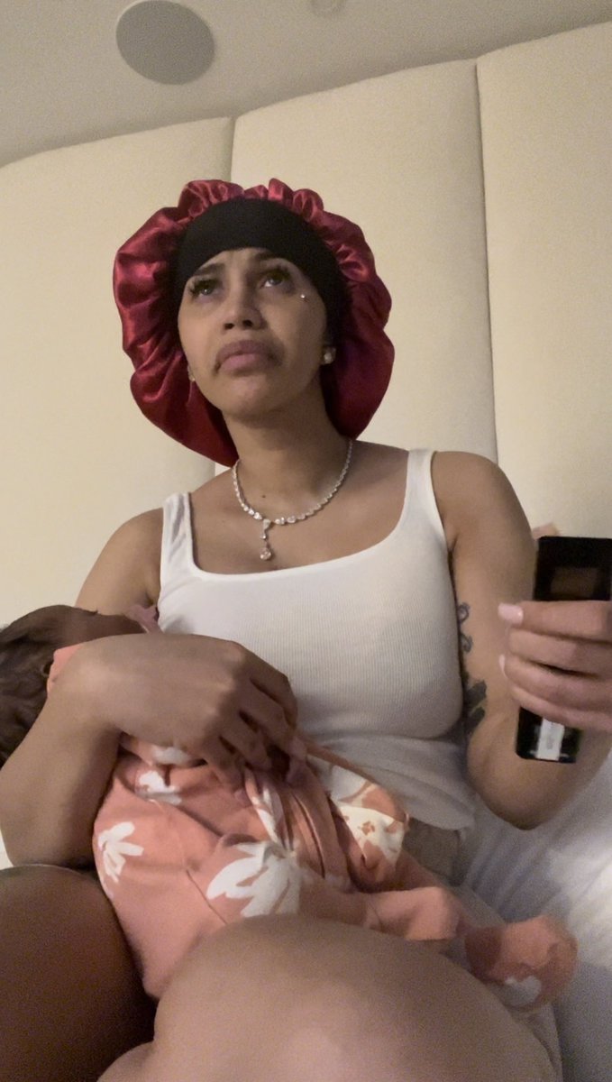 iamcardib's tweet image. Me vs Me