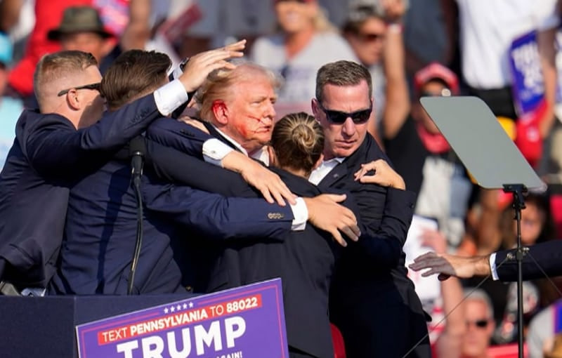 Trump's public remarks often spark heated debate, and his willingness to risk being shot to express his views shows his obsession with power and influence. His supporters may see this as a show of courage.