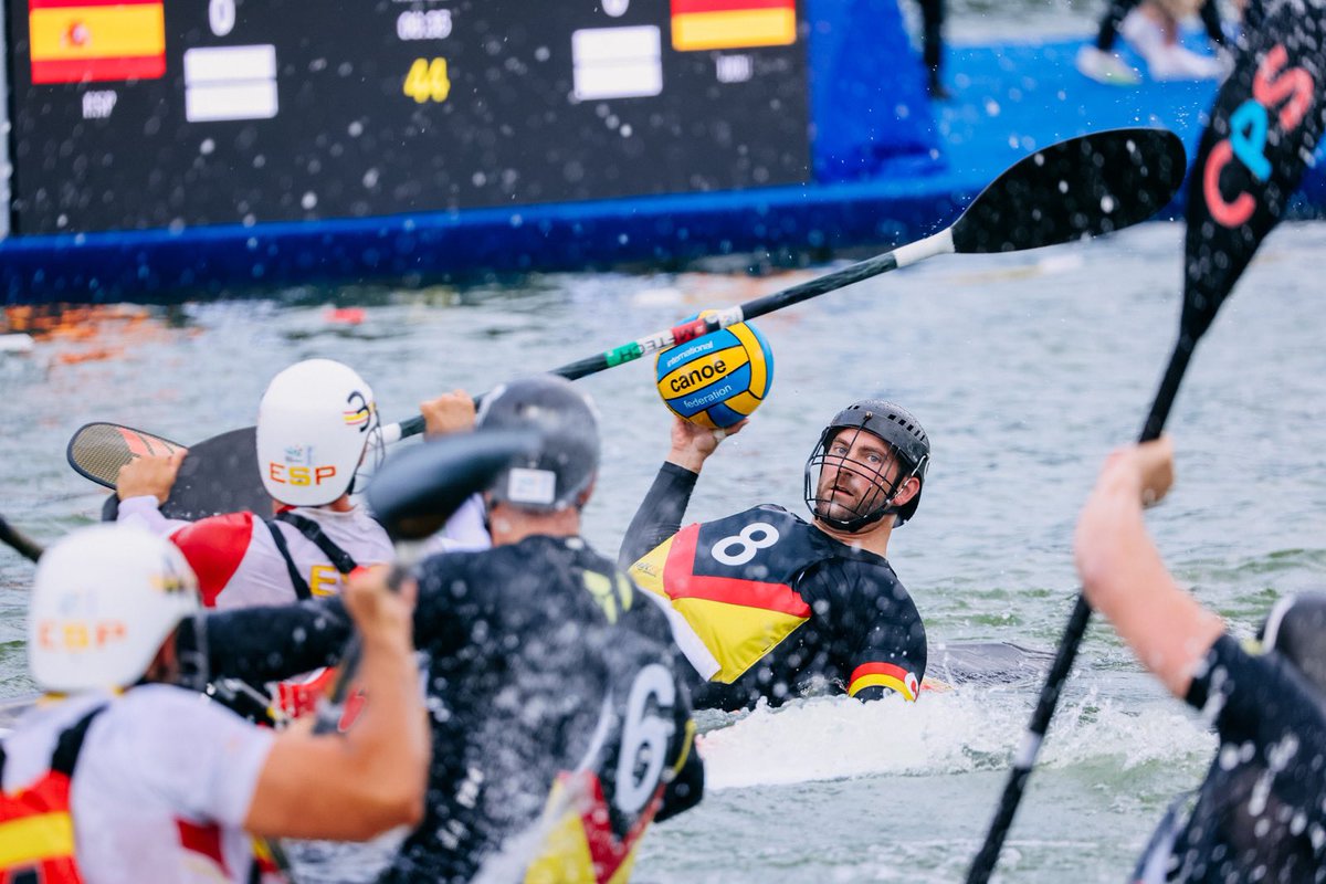 My journey from journalism student to freelance interpreter has been an incredible one, reminding me of the power of storytelling in every form. 🚀 #ICF #Interpreter #Journalism #GlobalEvents #Canoe #Kayak #SuperCup #athelets  #storytelling