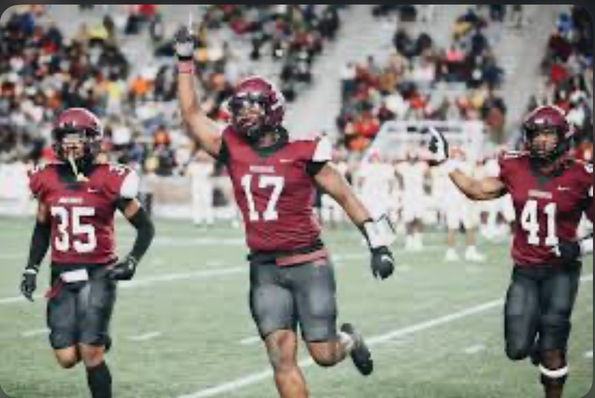 AGTG after a great conversation with @CoachEdwards_R i am extremely blessed to receive a offer from <a href="/MorehouseFB/">Morehouse Football</a>