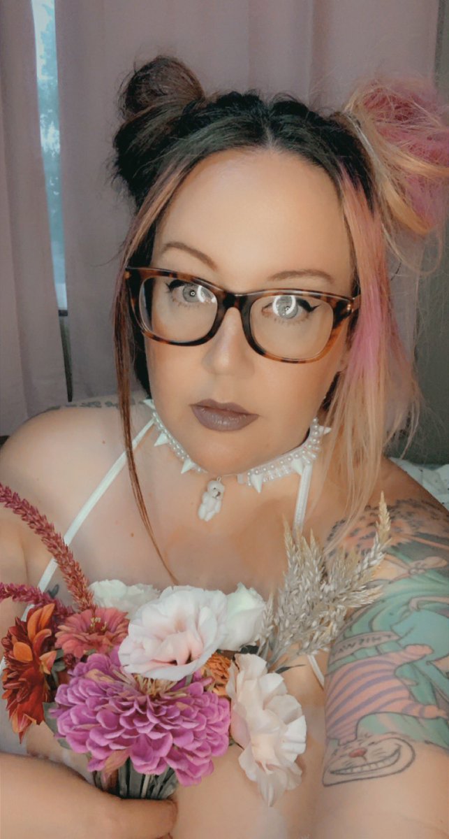 Clove Love - $5 OnlyFans tweet media