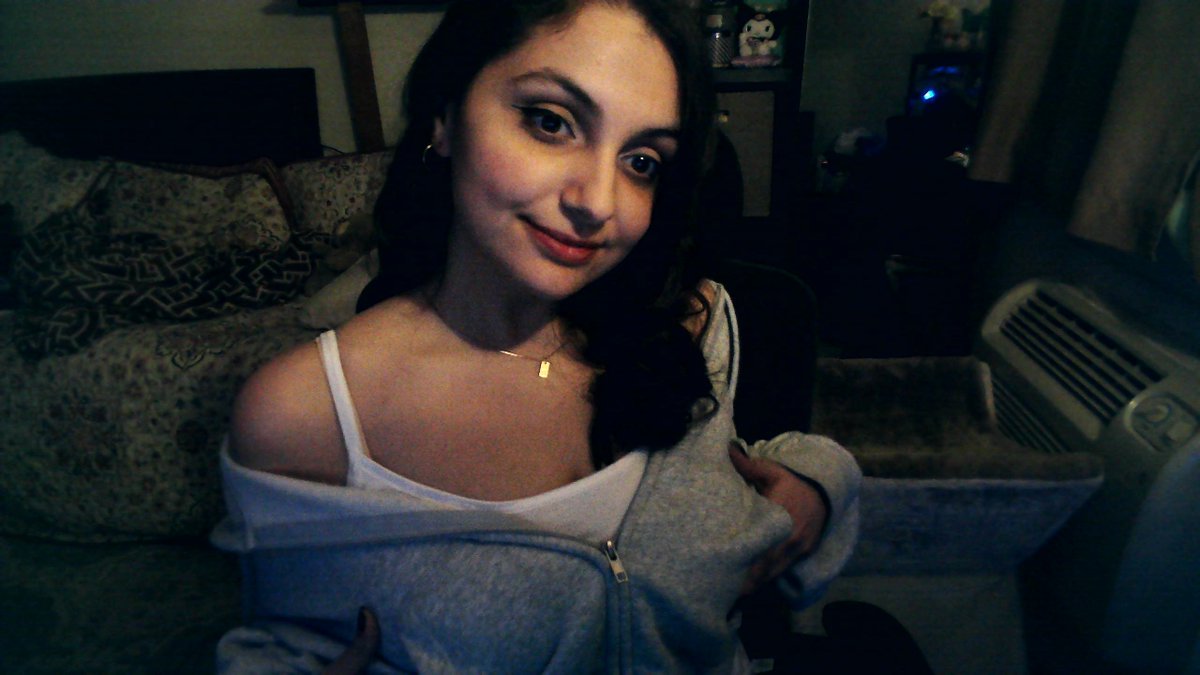 beericua's tweet image. webcam pics r peak actually