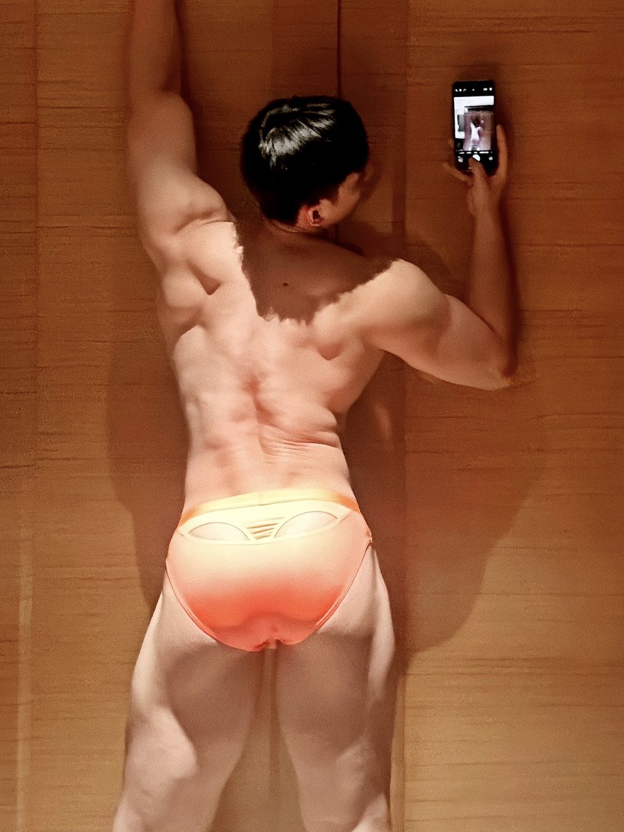 Do u wanna flip n flop?🥴