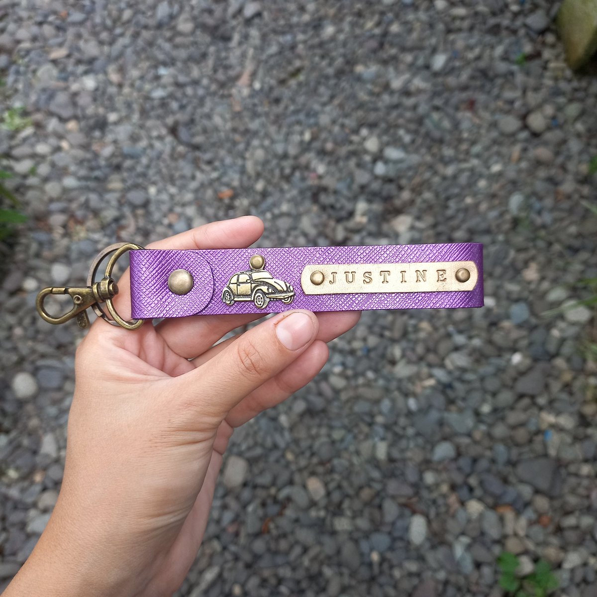 _RTM21's tweet image. 🌼 PERSONALIZED KEYCHAIN 🌼

💎 Maximum of 8 Letters
💎 Free 1 Charm 
💎 Good Quality

#personalizekeychain #personalizedkeychain #keychains #handmade #coinpurse #wallet #personalizedwallet #personalizedcoinpurse #personalized  #personalizedbagtag #buttonpin #photocards #mugs