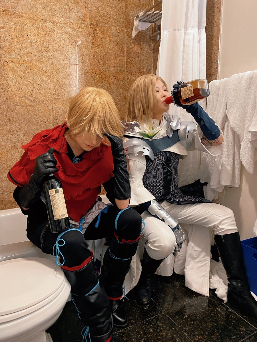 When you're past your Prime... #FFXVI #FF16
🐦‍🔥<a href="/cavatinasings/">Cavatina</a> 
🐉 <a href="/Natalah_/">Natalie @ Pomfinity</a>