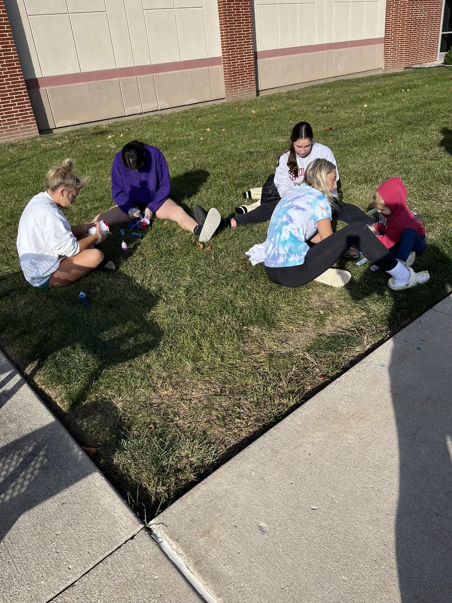 vb_western's tweet image. Traditional sectional tie dye!! 
#sectionalweek  #PantherPride