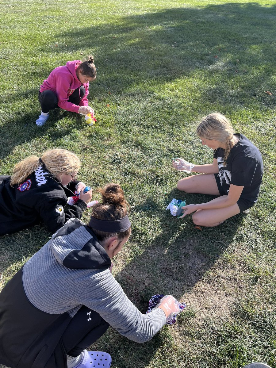 vb_western's tweet image. Traditional sectional tie dye!! 
#sectionalweek  #PantherPride