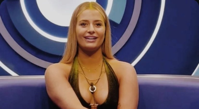 rauwaddict's tweet image. CADA DÍA MÁS LAURISTA 💙 #GHLimite6