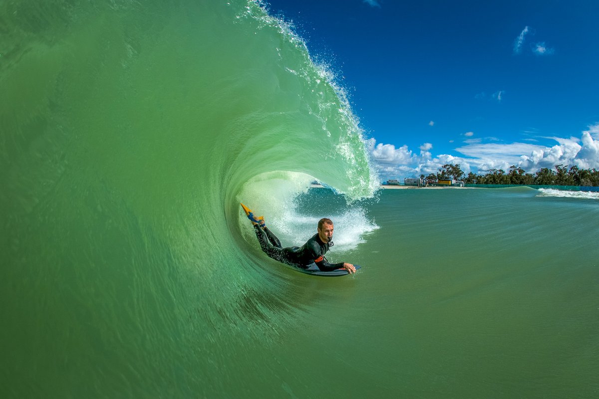 Surf_Lakes's tweet image. How deep can you get? Ben Player's smile says it all 🌊💨

#surflakes #surfing #wavepool #wavetech #surflakesyeppoon #wavepark #waves #investment