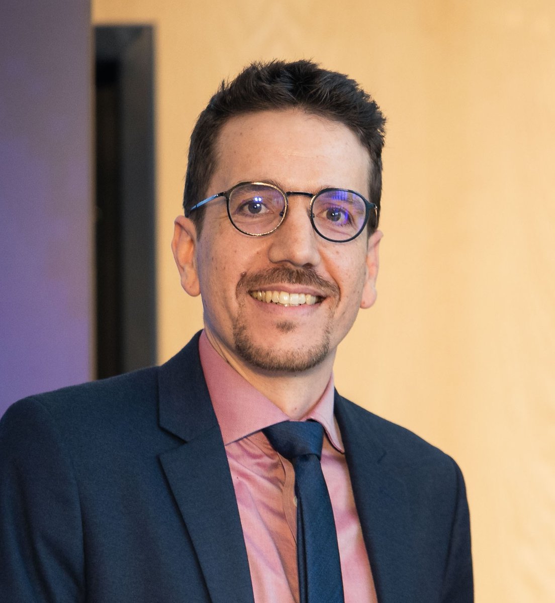gia_glyco (@gia_glyco) on Twitter photo Introducing our Keynote Speakers for GIA2024! First up is <a href="/SCecioni/">Samy Cecioni</a> from <a href="/UMontreal/">Université de Montréal</a>, who will be sharing his work on Chemical Approaches to Illuminate Glycan Recognition and Processing. We are so excited to have him at #GIA2024! @glycocode #glycotime Introducing our Keynote Speakers for GIA2024! First up is <a href="/SCecioni/">Samy Cecioni</a> from <a href="/UMontreal/">Université de Montréal</a>, who will be sharing his work on Chemical Approaches to Illuminate Glycan Recognition and Processing. We are so excited to have him at #GIA2024! @glycocode #glycotime
