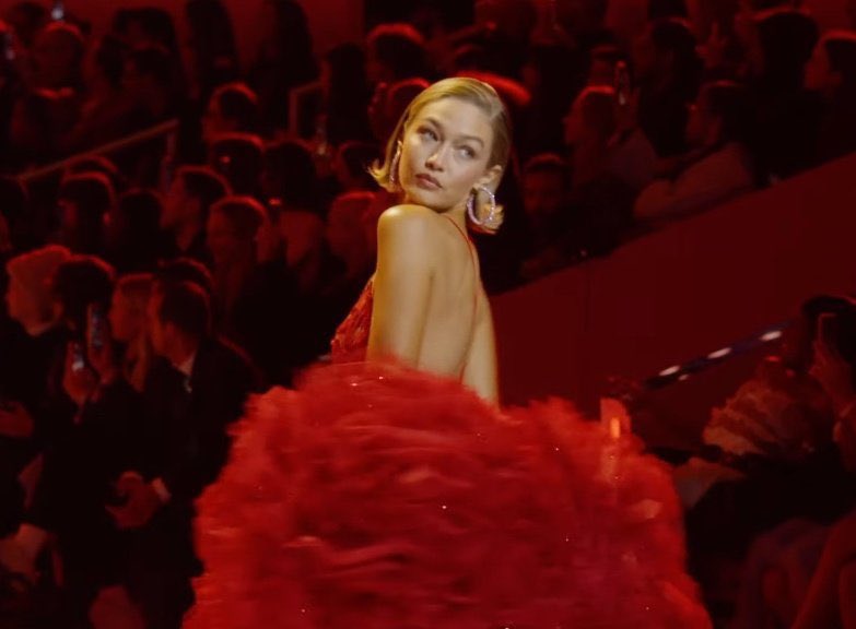 elordior's tweet image. hadid sisters