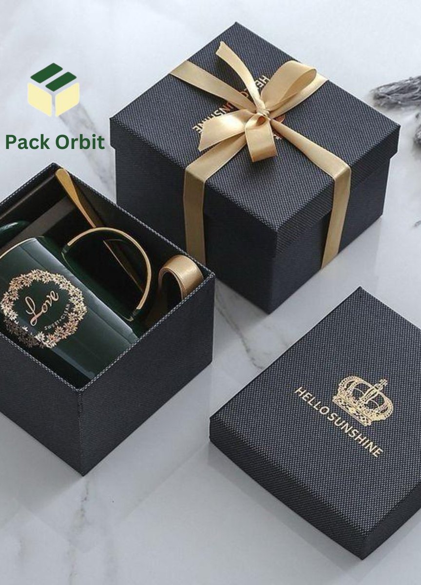 PackOrbit1's tweet image. Unwrap moments of joy with our exquisitely packaged mug set! The perfect blend of style and elegance, Pack Orbit delivers quality packaging that makes every gift unforgettable. 💫🎁 #LoveInABox #LuxuryPackaging #PackOrbit#ElegantGifts 🎁 #LuxuryUnboxing 💎 #MugSet 🖤 #GiftIdeas🎀