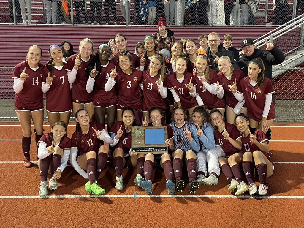 MGSHPrincipal's tweet photo. BACK-TO-BACK SECTION CHAMPIONS!!! #FearTheLeaf https://t.co/iMkp6g4dZc