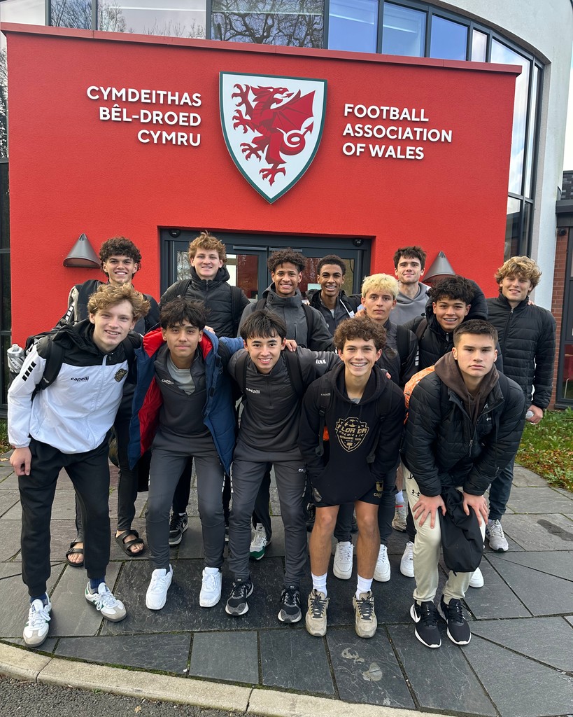 Iconz Experience tweet media