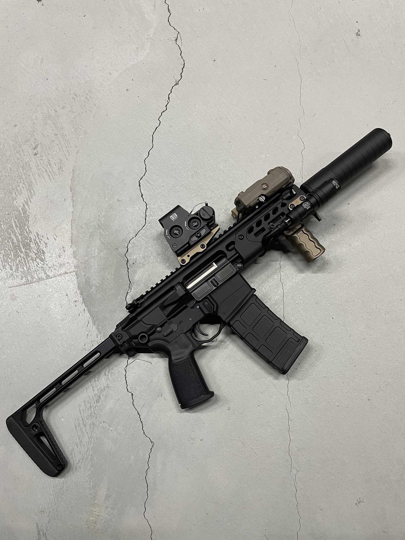 トレポン infinity PTW TREXARMS 恐竜ライフル完全再現 トレポン infinity PTW TREXARMS 恐竜ライフル完全再現