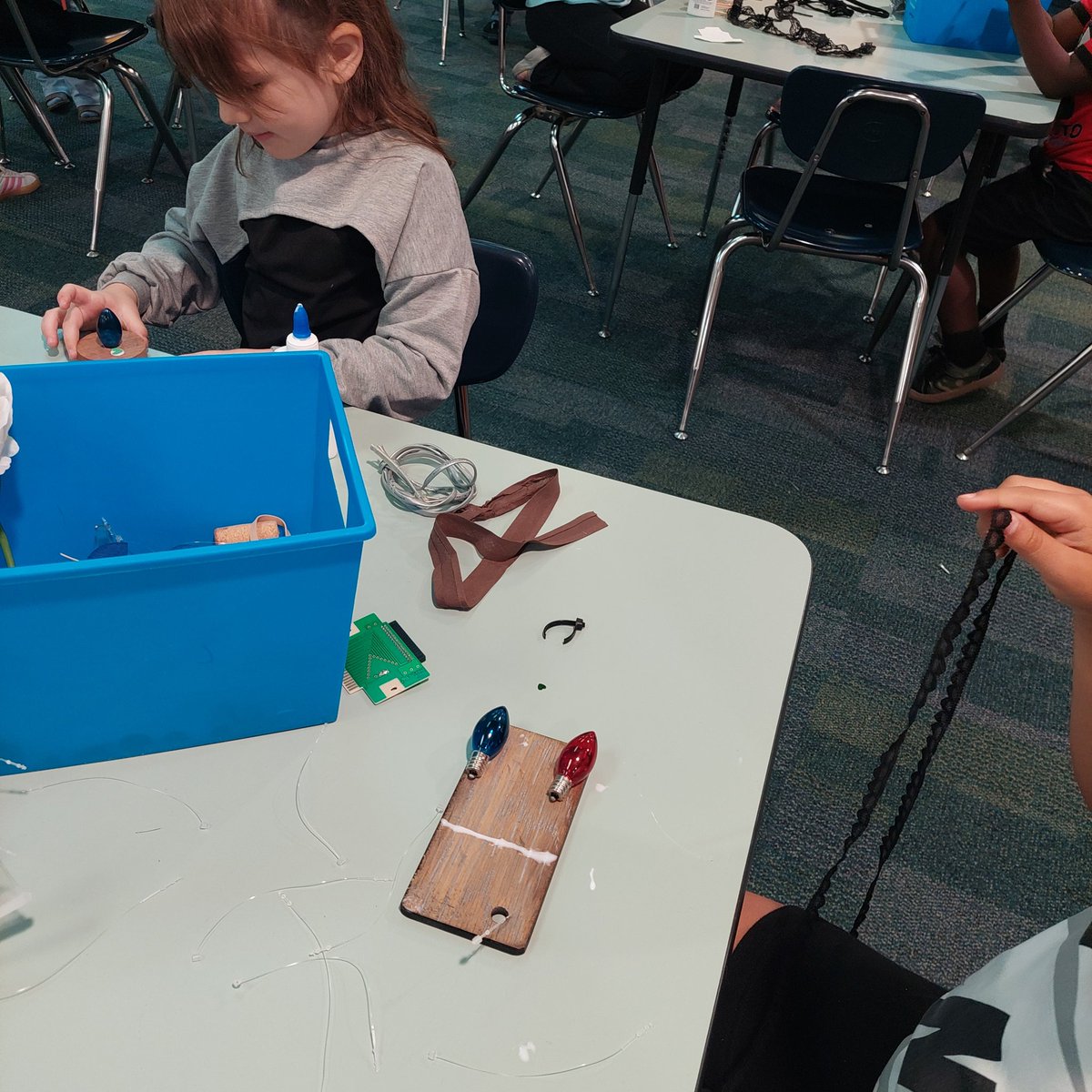 _mtom1's tweet image. 1st graders made their own monster using materials from Welman. Read "I Need my Monster"