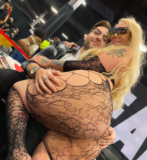 Come see me at EXXXOTICA NJ!!!! https://t.co/Ay9dzvSk2H