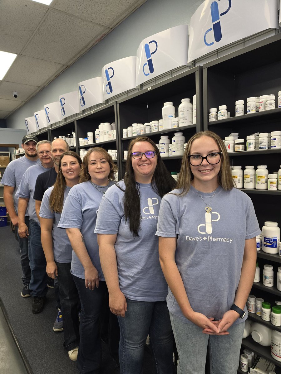 daves_pharmacy's tweet photo. Happy Pharmacy Technician Day to my amazing girls and all of the pharmacy techs out there. Thank you for all you do! #pharmacytech #pharmacylife #pharmacy #patientcare #theyrock https://t.co/IRCQ9IXnCu