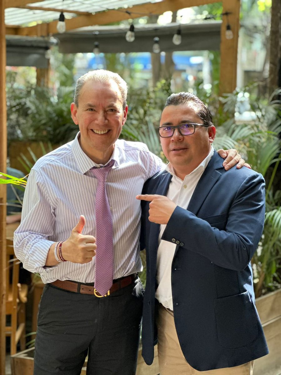 HectorHGutierre's tweet photo. Felicito a mi gran amigo, excelente conciliador y hombre de palabra; ex diputado federal de @PartidoMorenaMx y ex representante en el @INEMexico @mariollergo por su designación como Titular de la USICAMM de la @SEP_mx

Sé que cumplirás ese encargo como siempre con eficiencia! https://t.co/ClAFRjE96J